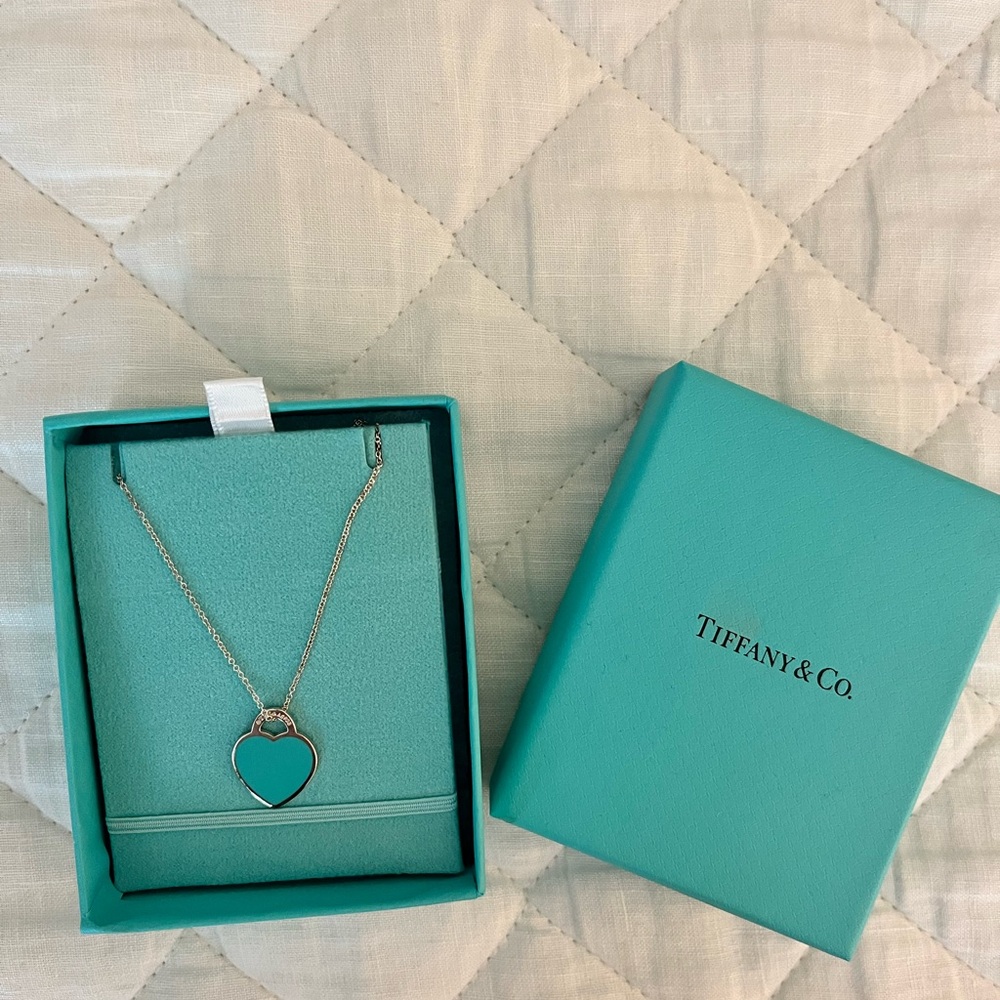 Tiffany Blue Small Heart Tag pendant